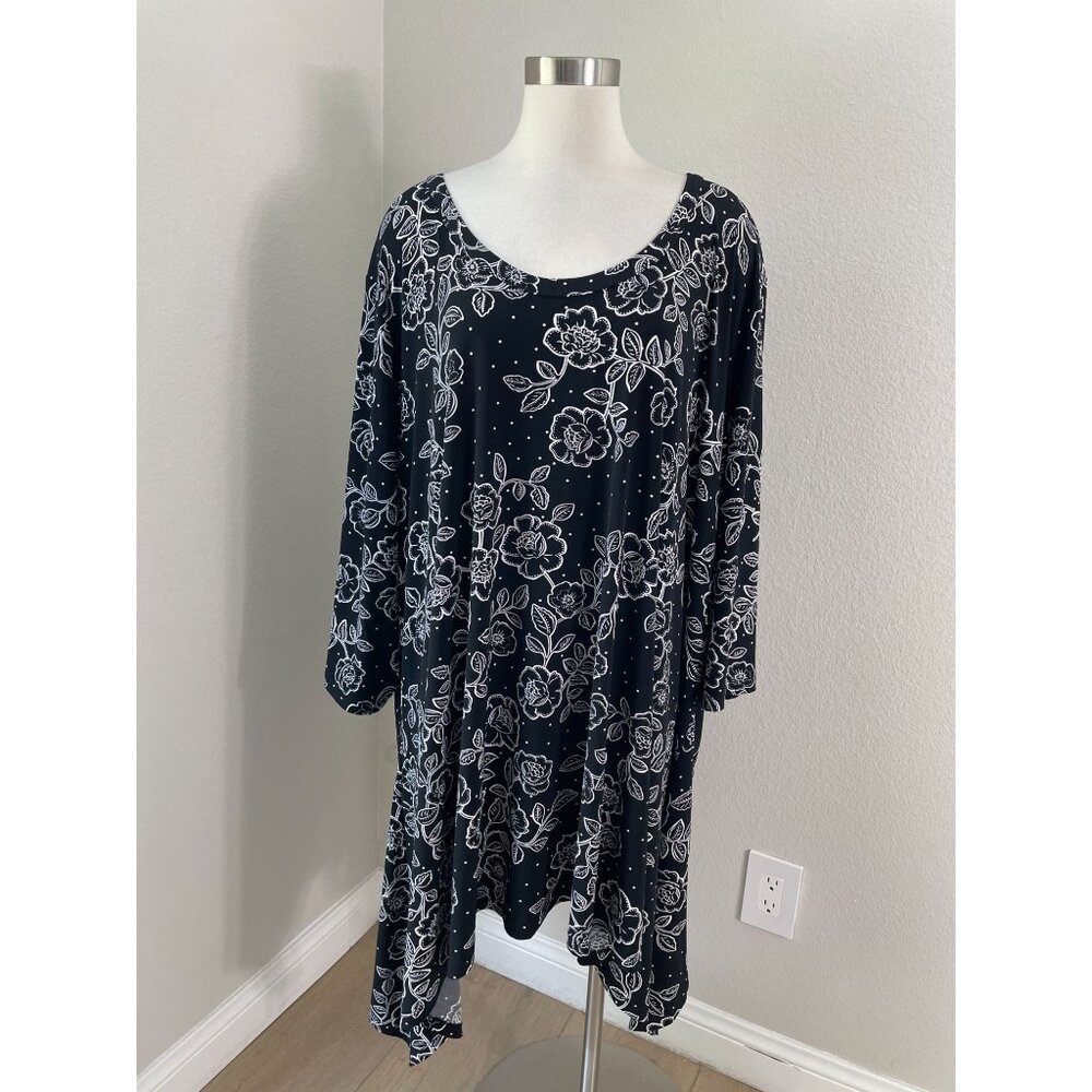 Woman Within Plus 5X Black White Floral Tunic Top Stretch Long Sleeve Shirt